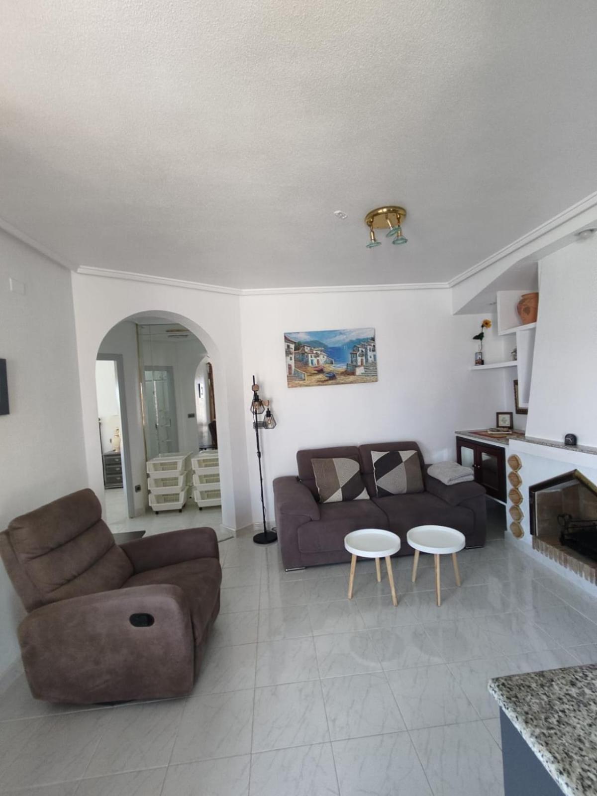 Schoenes Ruhiges Rooftop Apartment Mit Grosser Dachterrasse ตอร์เรเวียคา ภายนอก รูปภาพ